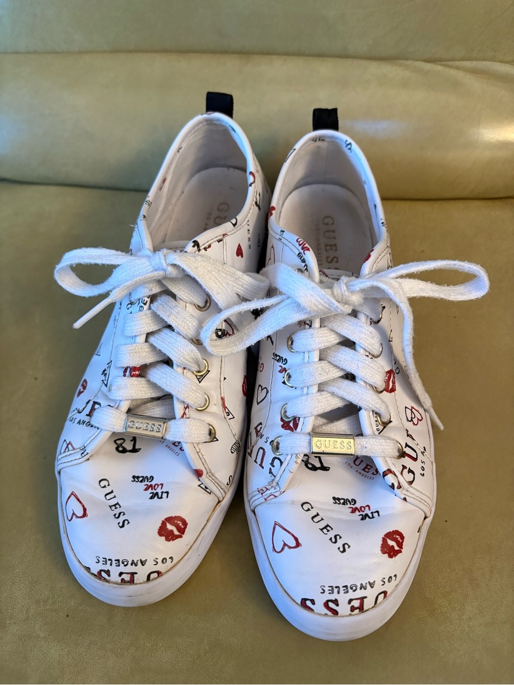 Guess White Lace-Up Sneakers with Red Lip & Heart Print